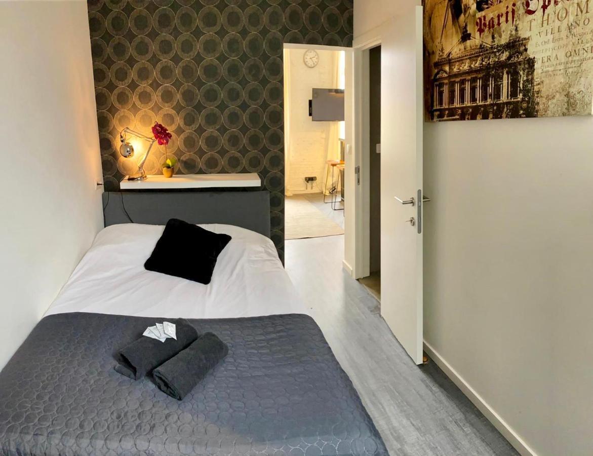 Sleep Inn - Industrial Flat Citycenter アントウェルペン エクステリア 写真