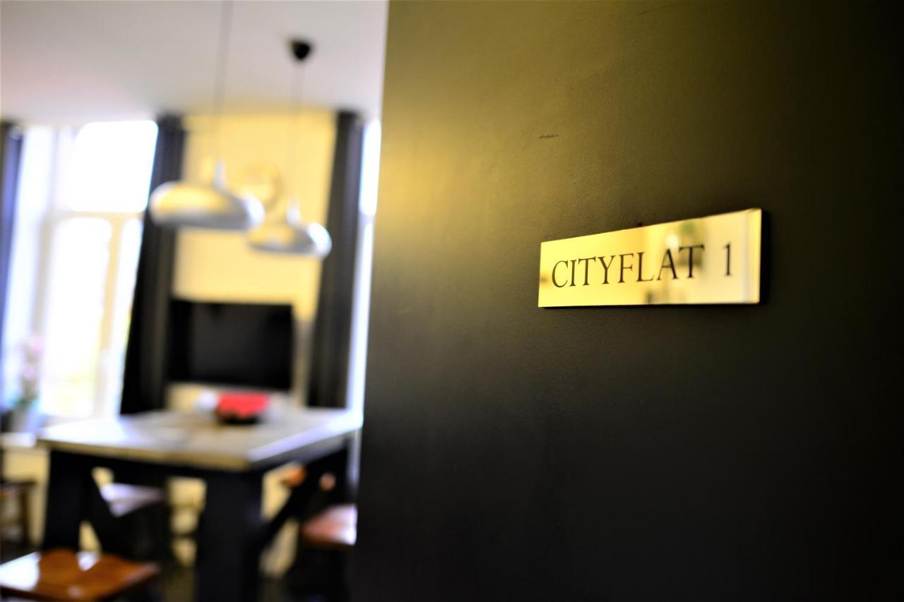 Sleep Inn - Industrial Flat Citycenter アントウェルペン エクステリア 写真